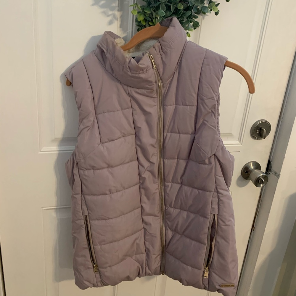 Calvin Klein light pink vest